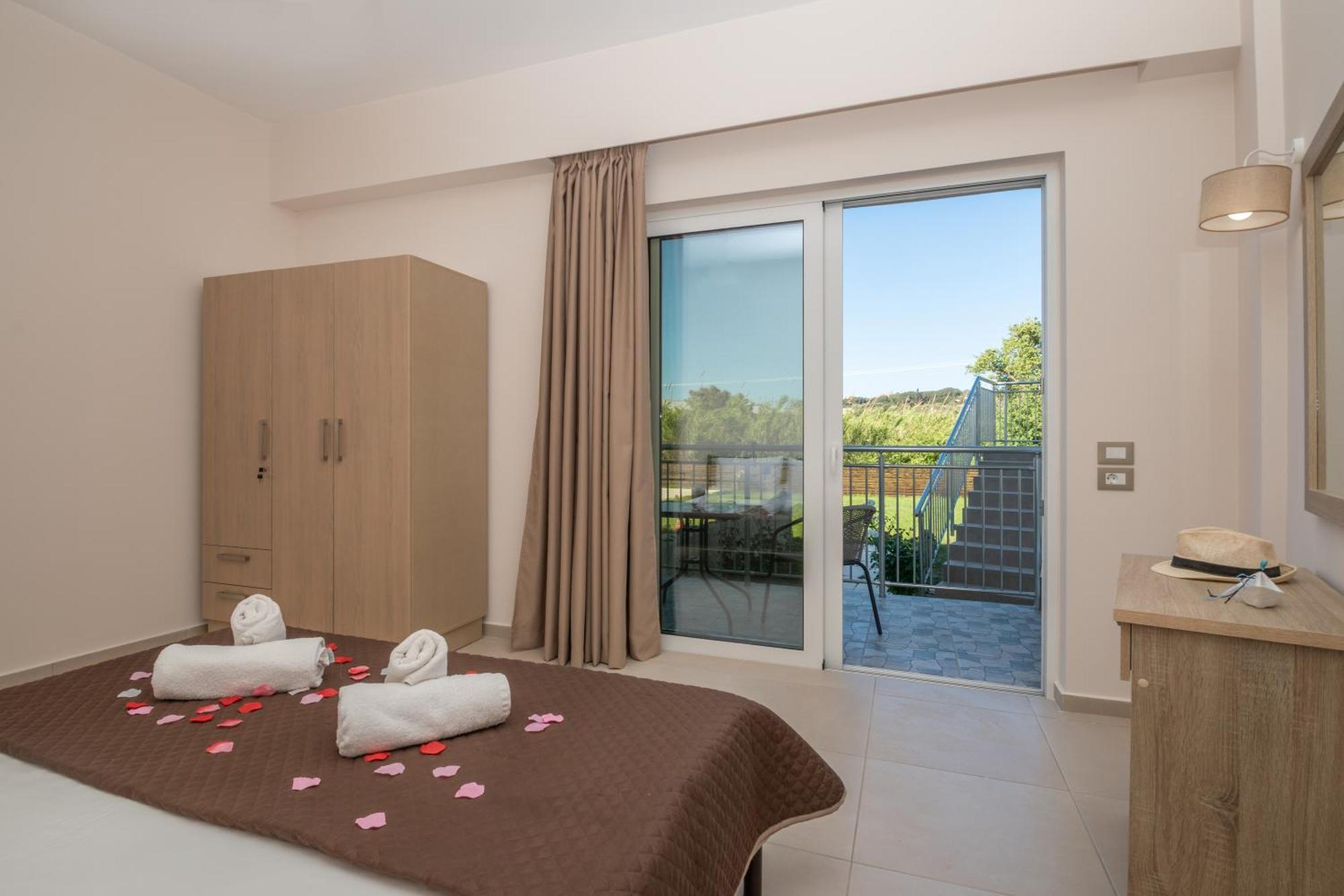 Katsaros Luxury Apts II 5 Min Walk To Beach Tsilivi  Bagian luar foto