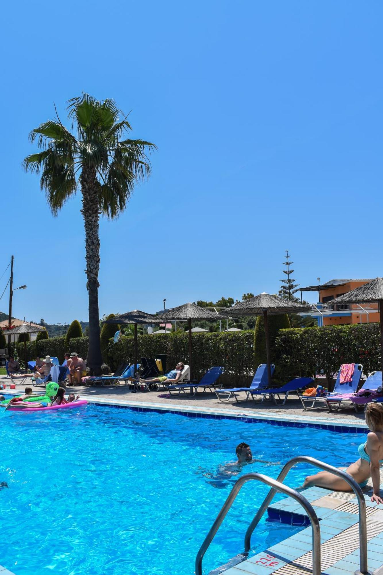 Katsaros Luxury Apts II 5 Min Walk To Beach Tsilivi  Bagian luar foto