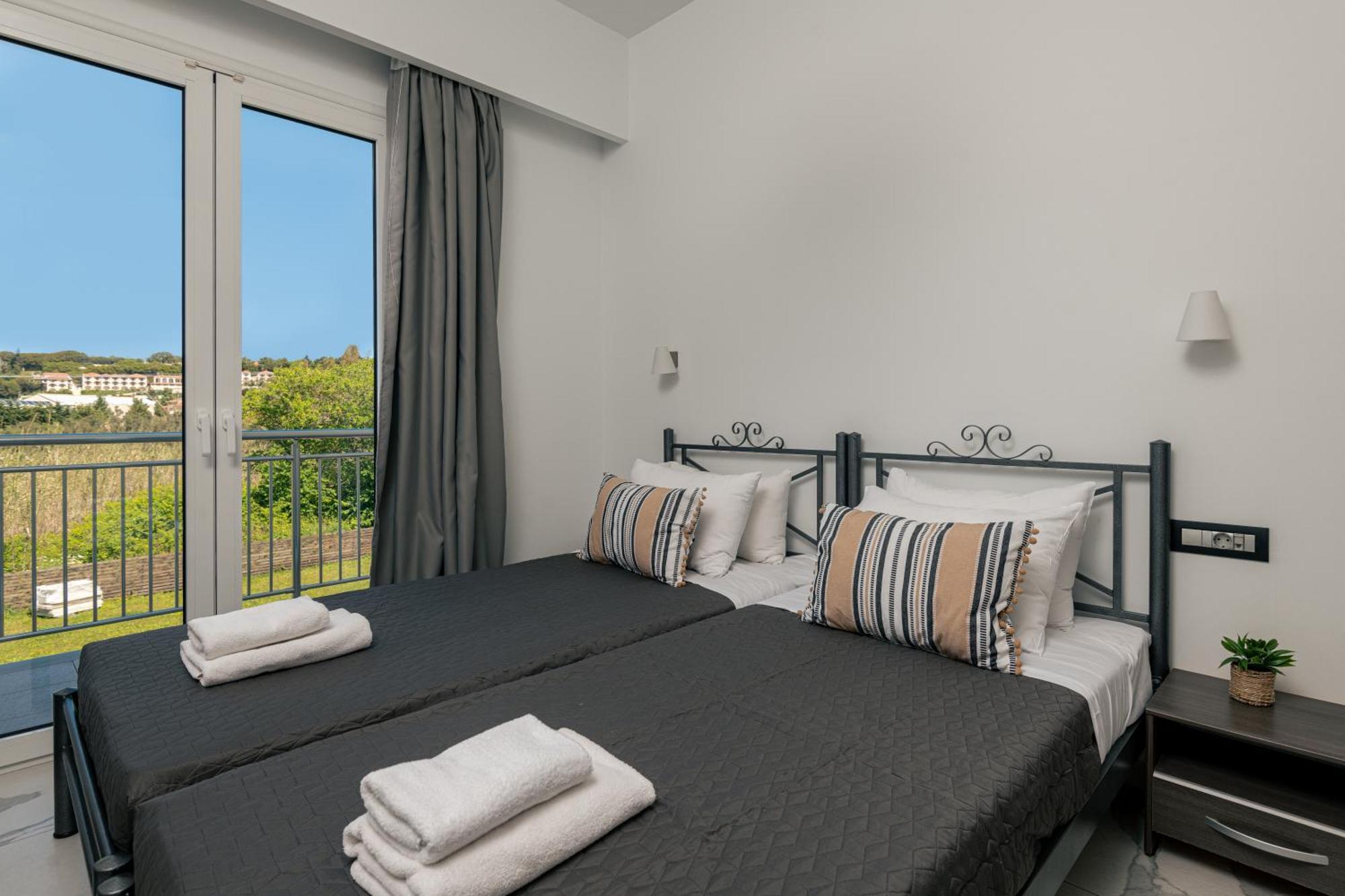 Katsaros Luxury Apts II 5 Min Walk To Beach Tsilivi  Bagian luar foto
